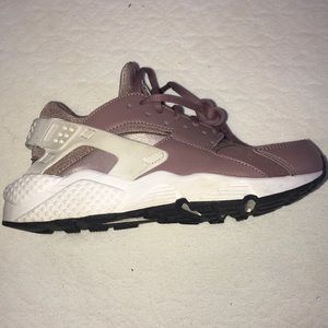 Nike Huarache Sneakers